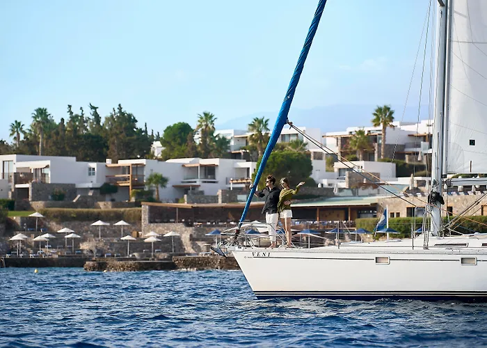 Resorts Guide St. Nicolas Bay & Villas